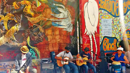 Street musicians in the Mission